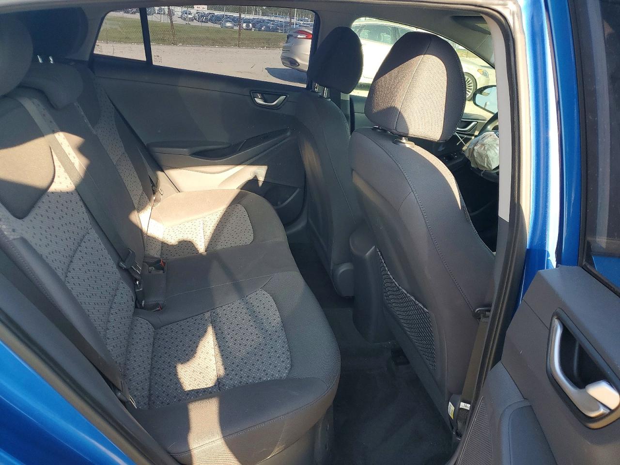 Hyundai Ioniq Blue