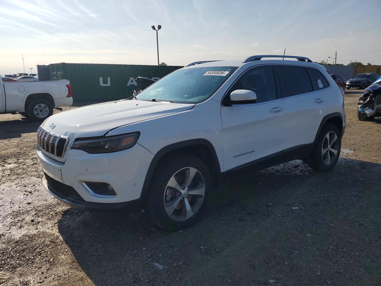 Salvage Jeep Grand Cherokee Image