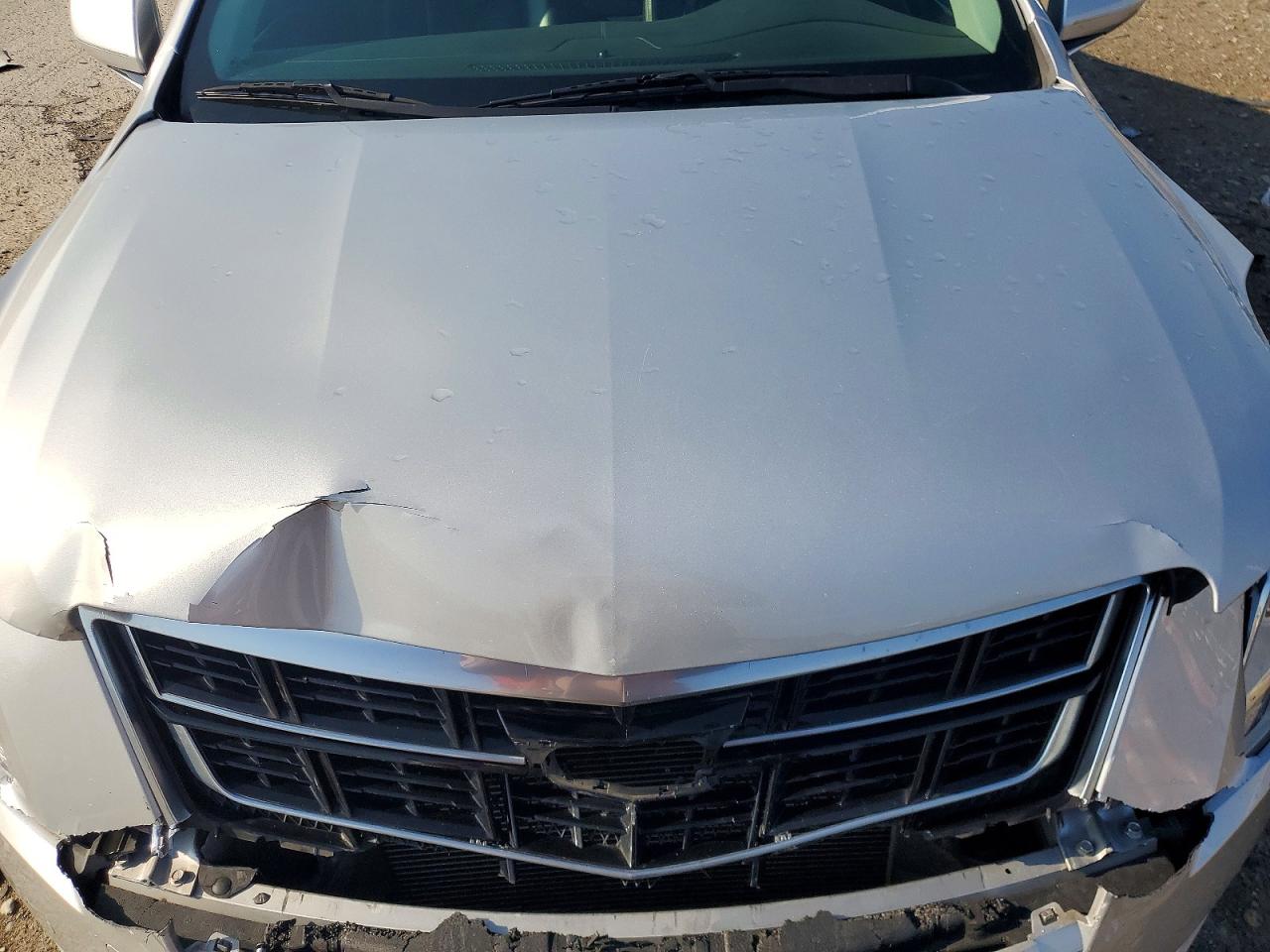 Cadillac XTS Luxury Collection