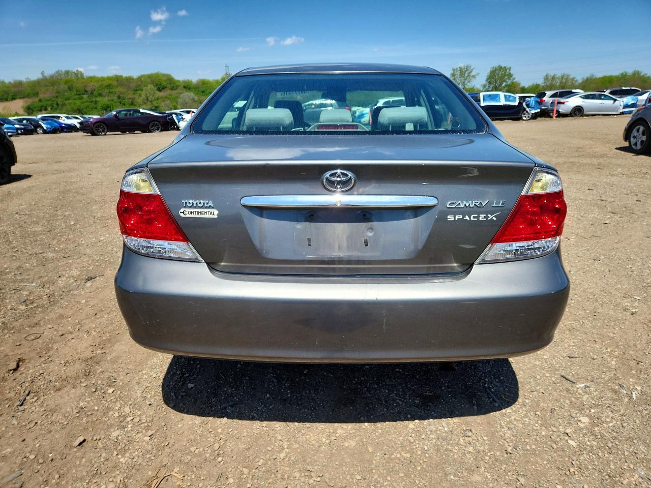 Toyota Camry Le