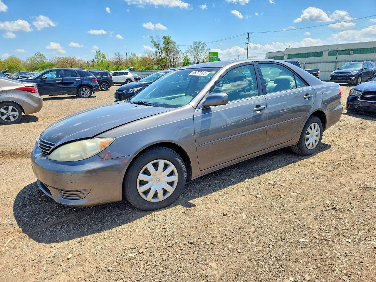 Salvage Toyota Camry Image