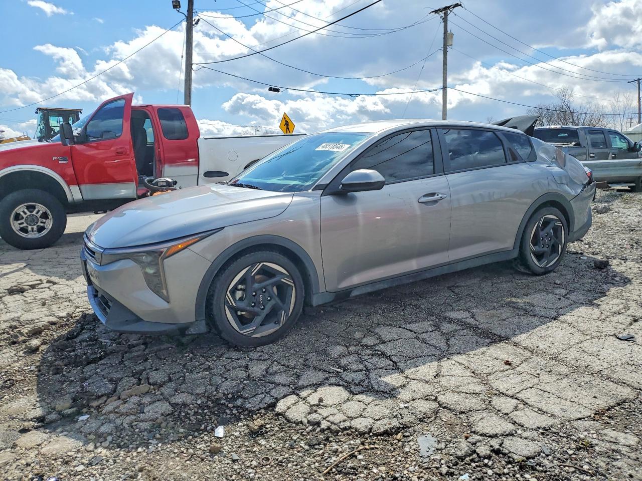 Salvage Kia K4 Image