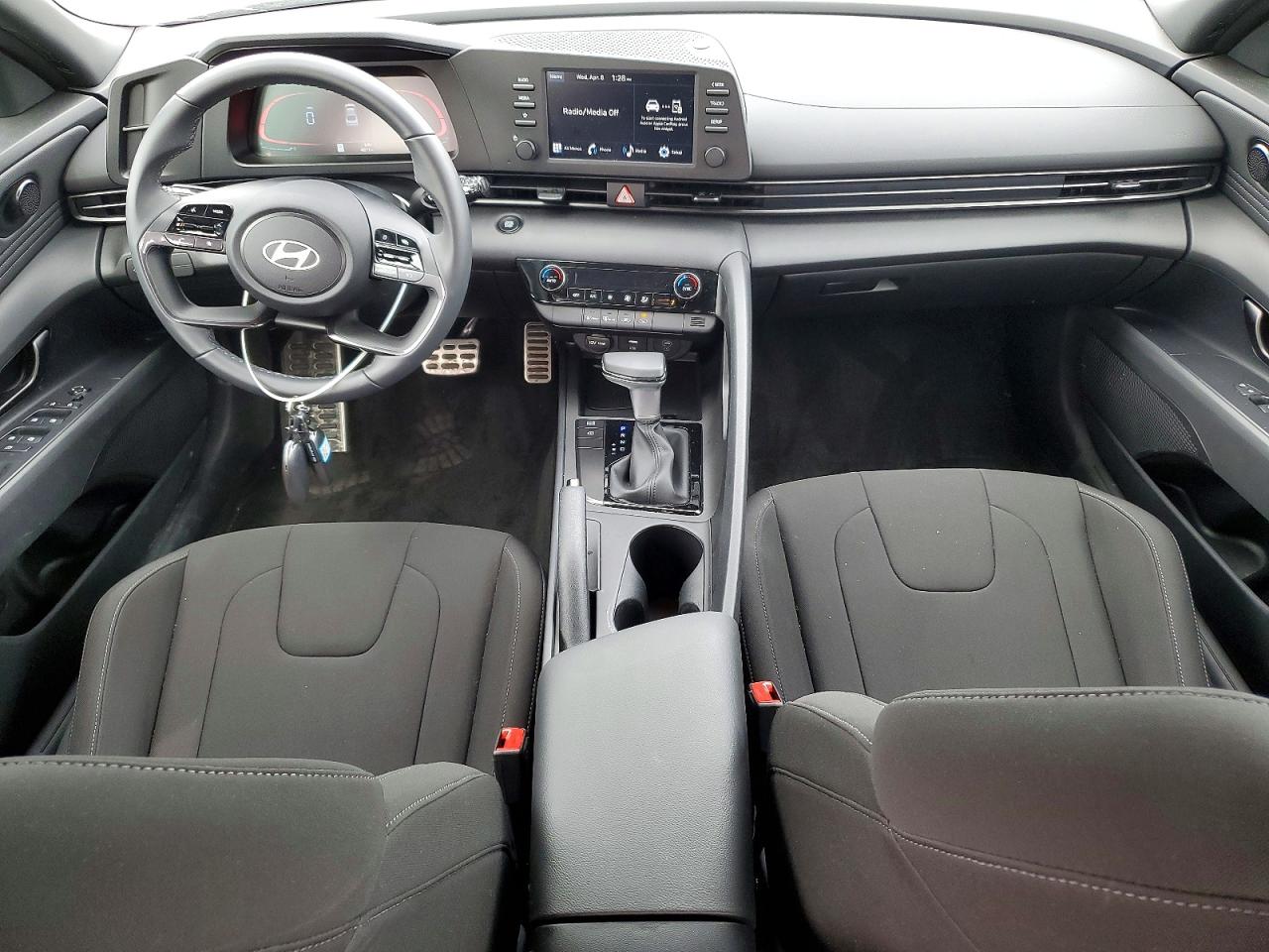 Hyundai ELANTRA Sel Sport