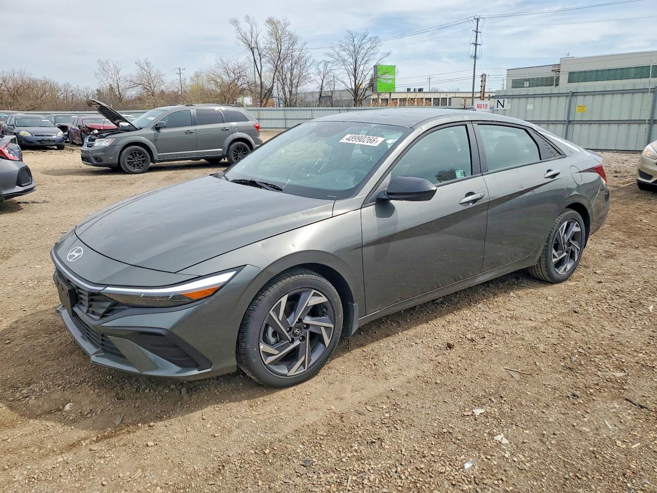 Salvage Hyundai ELANTRA Image