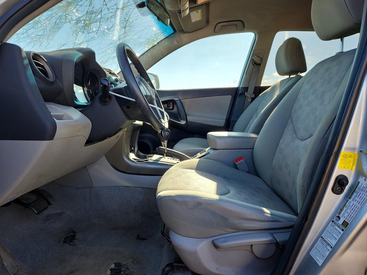 Toyota RAV4 Base