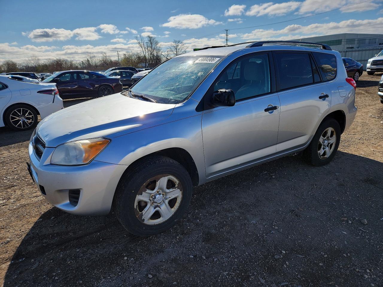 Salvage Toyota RAV4 Image