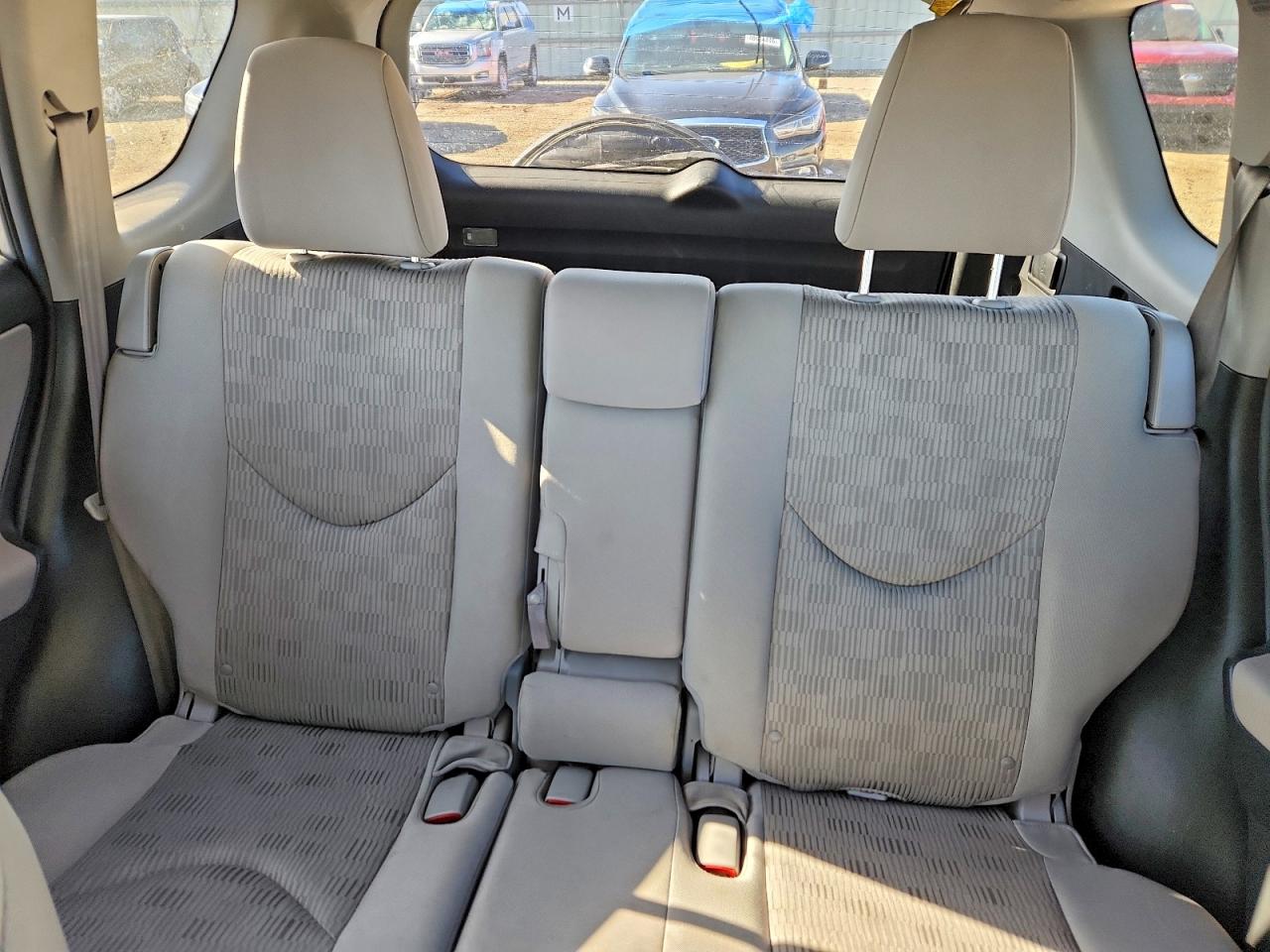 Toyota RAV4 Base