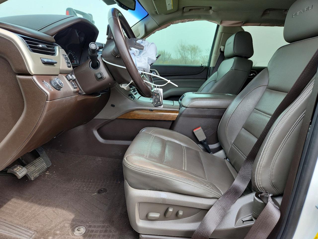 GMC Yukon Denali