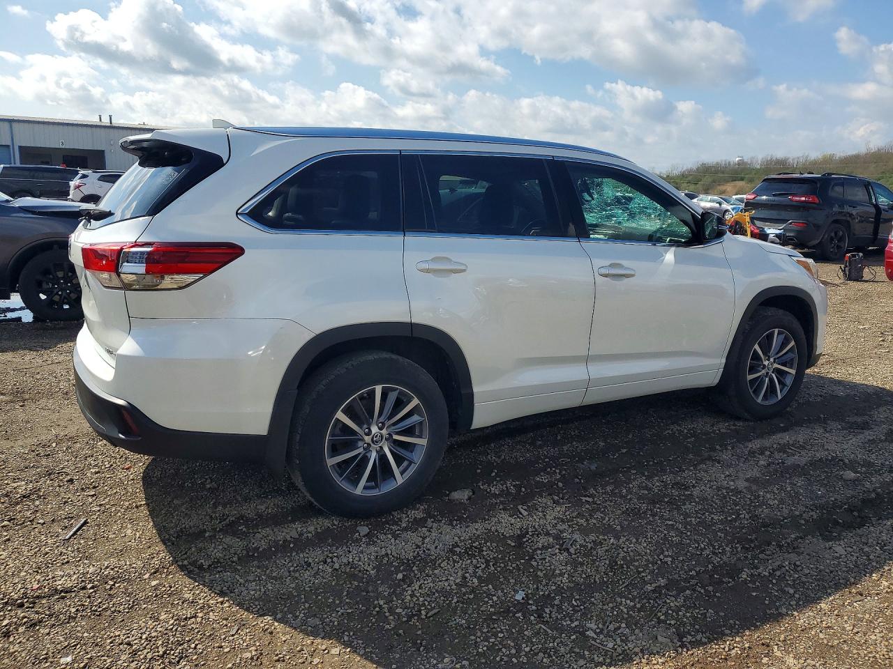Toyota Highlander Xle