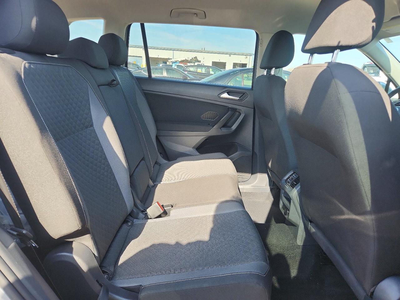Volkswagen Tiguan S