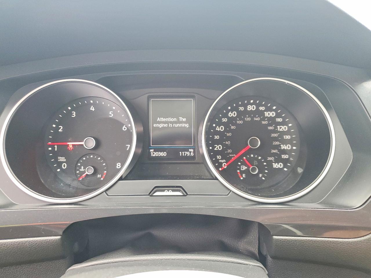 Volkswagen Tiguan S