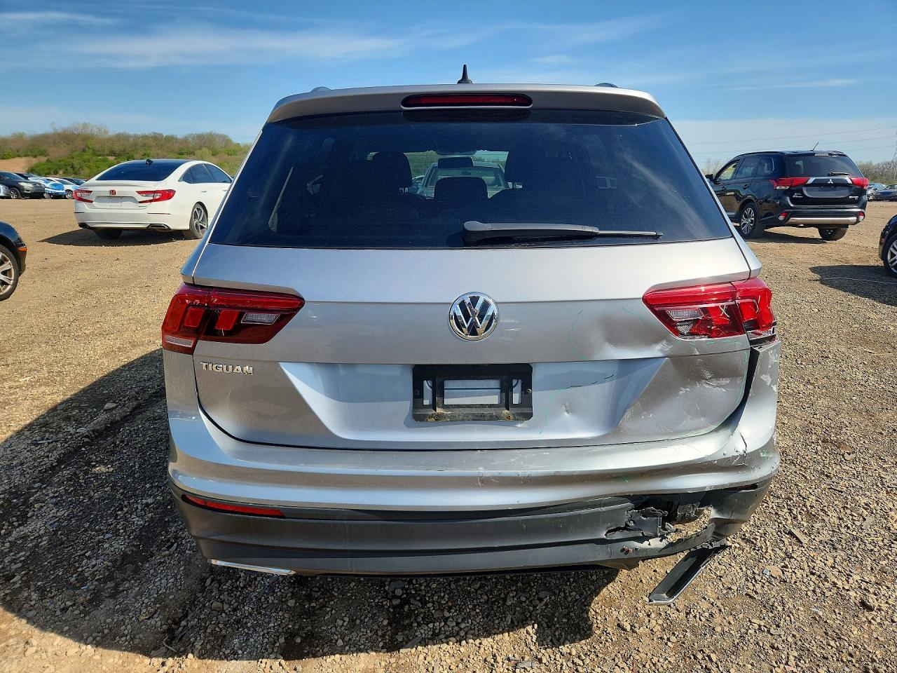 Volkswagen Tiguan S