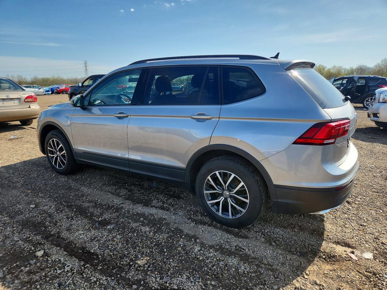 Volkswagen Tiguan S
