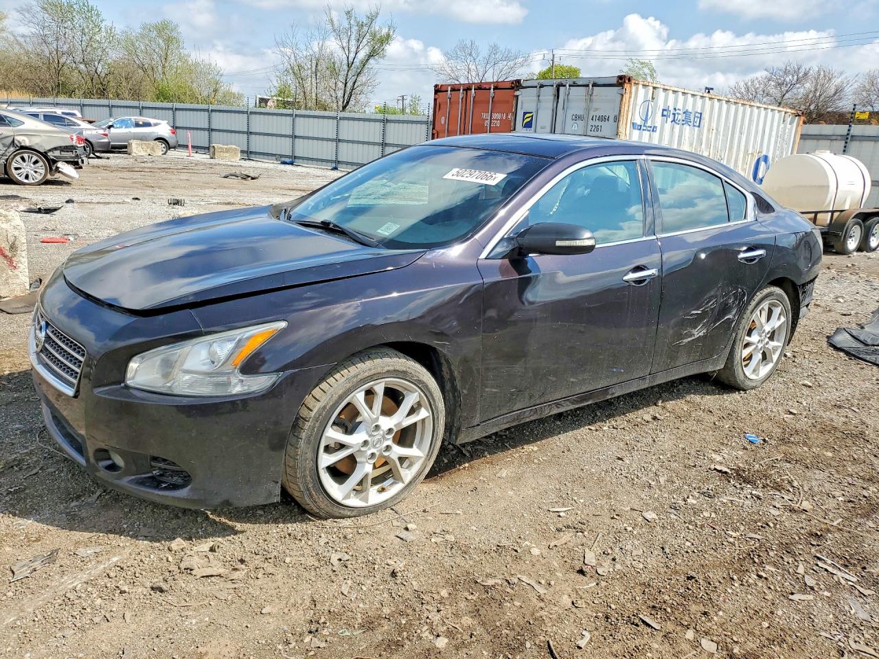 Salvage Nissan Maxima Image