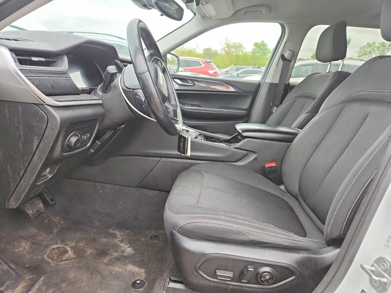Jeep Grand Cherokee L Laredo