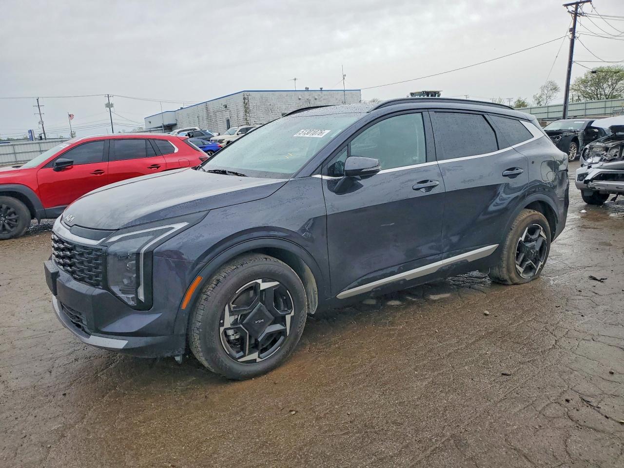 Salvage Kia Sportage Image