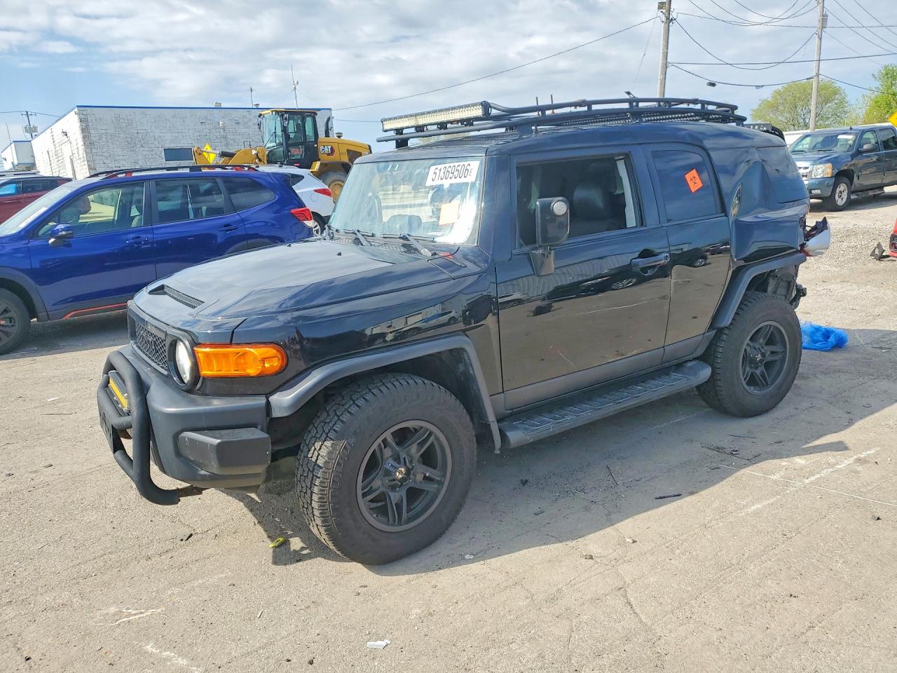 Salvage Toyota FJ Cruiser Image