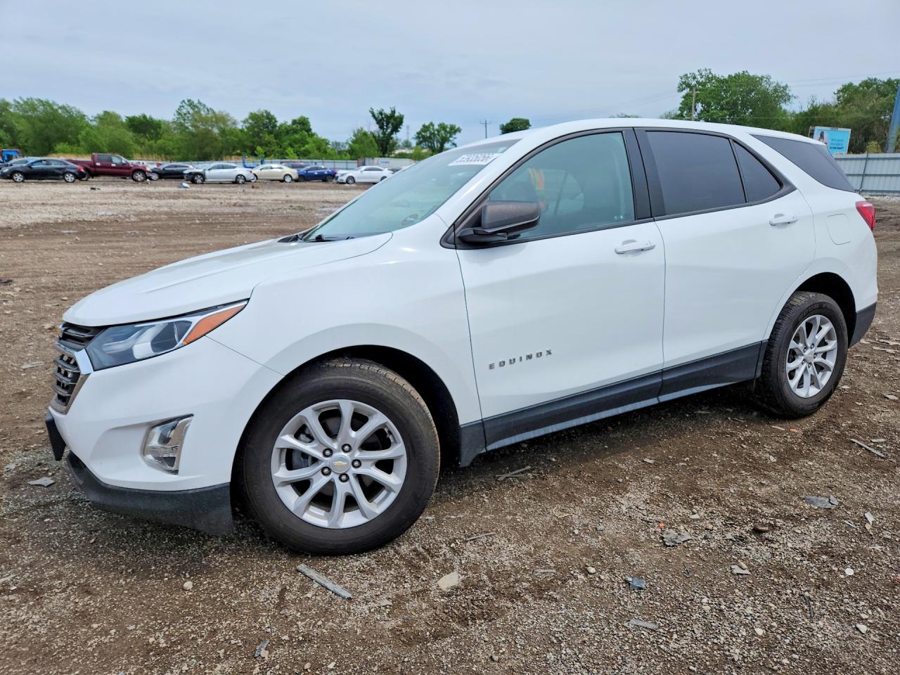 Salvage Chevrolet Equinox Image