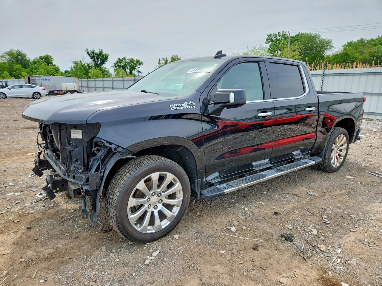 Salvage Chevrolet Silverado Image