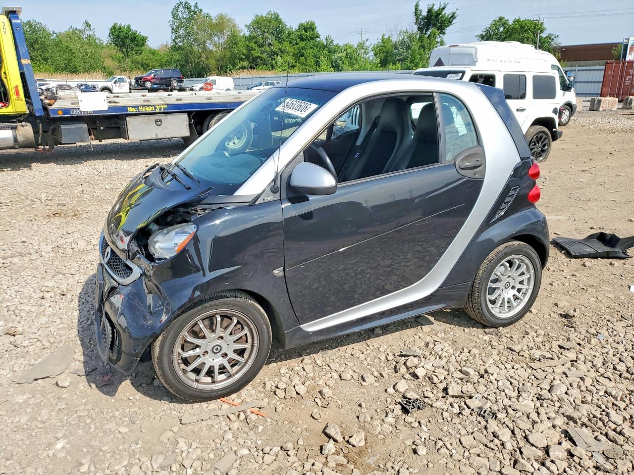 Salvage Smart fortwo Image