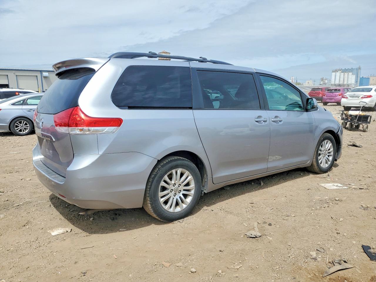 Toyota Sienna Xle 8-passenger