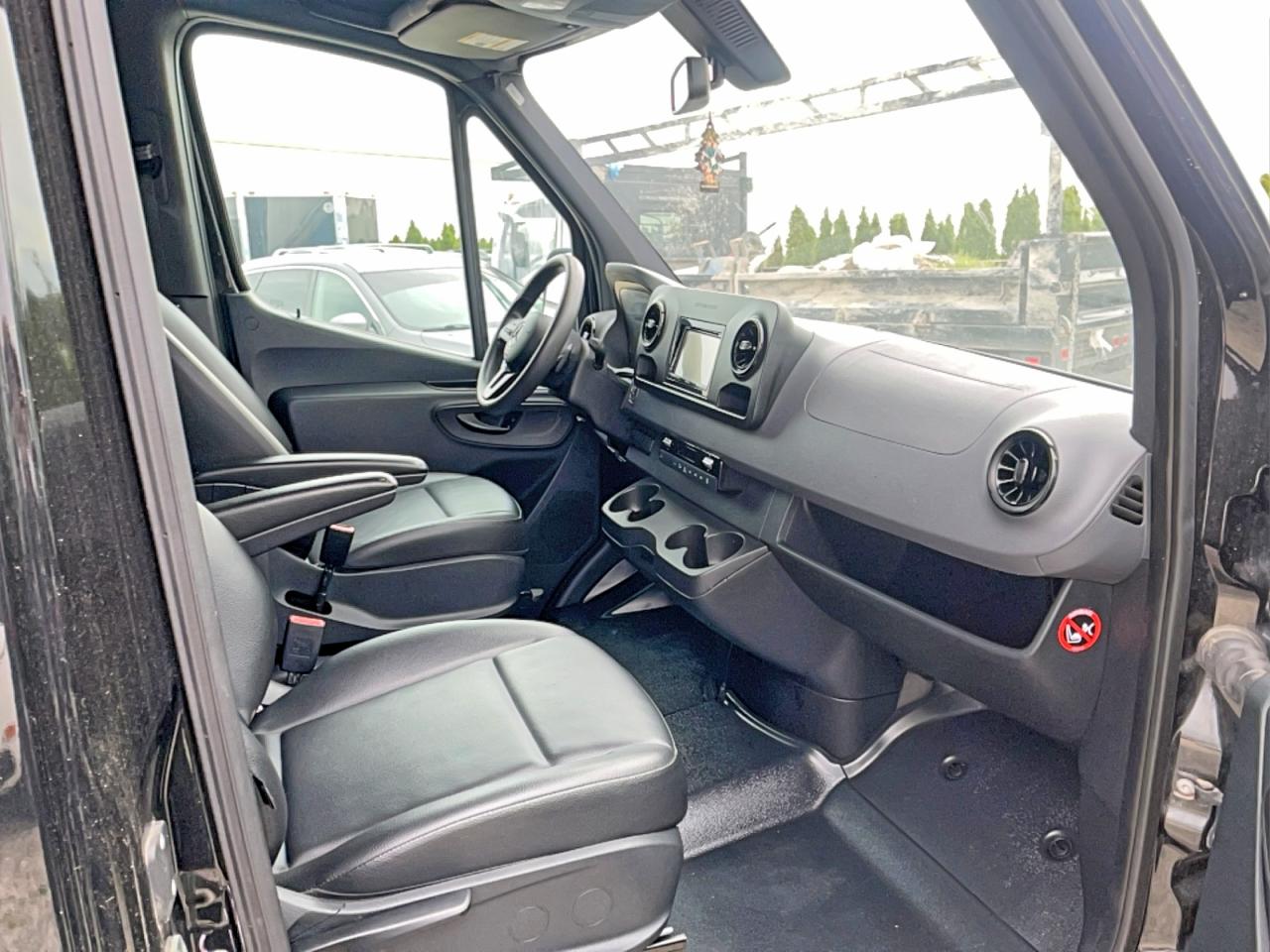 Mercedes-Benz Sprinter 2500