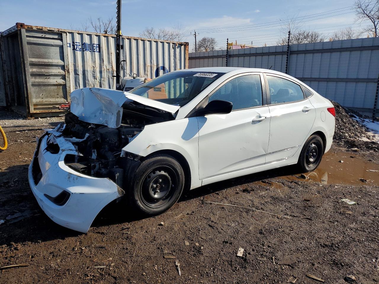 Salvage Hyundai ACCENT Image