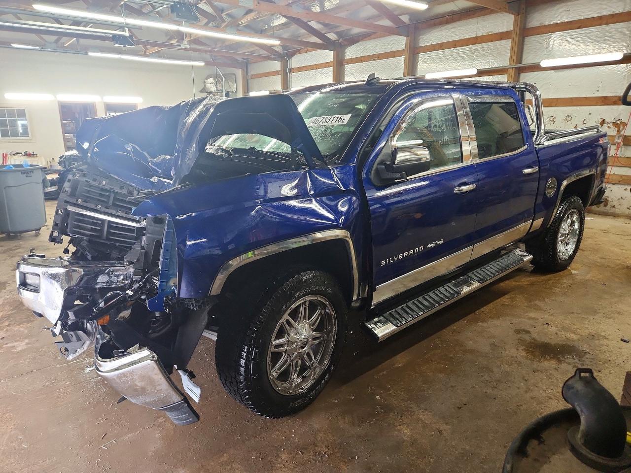 Salvage Chevrolet Silverado Image