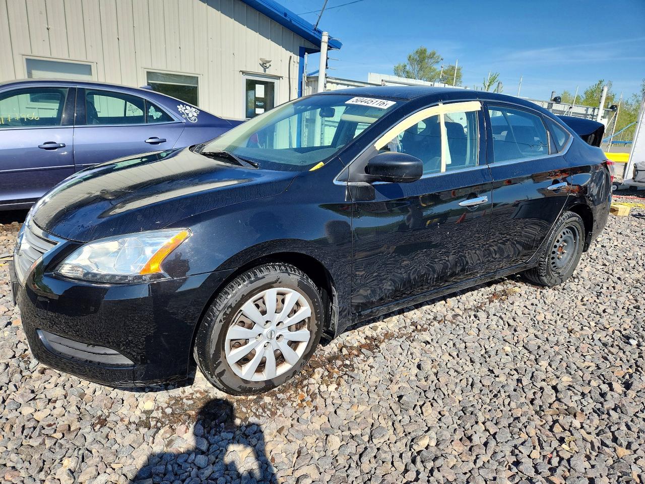 Salvage Nissan Sentra Image