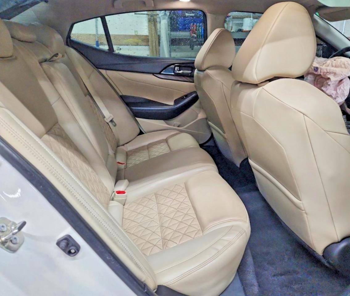Nissan Maxima Platinum
