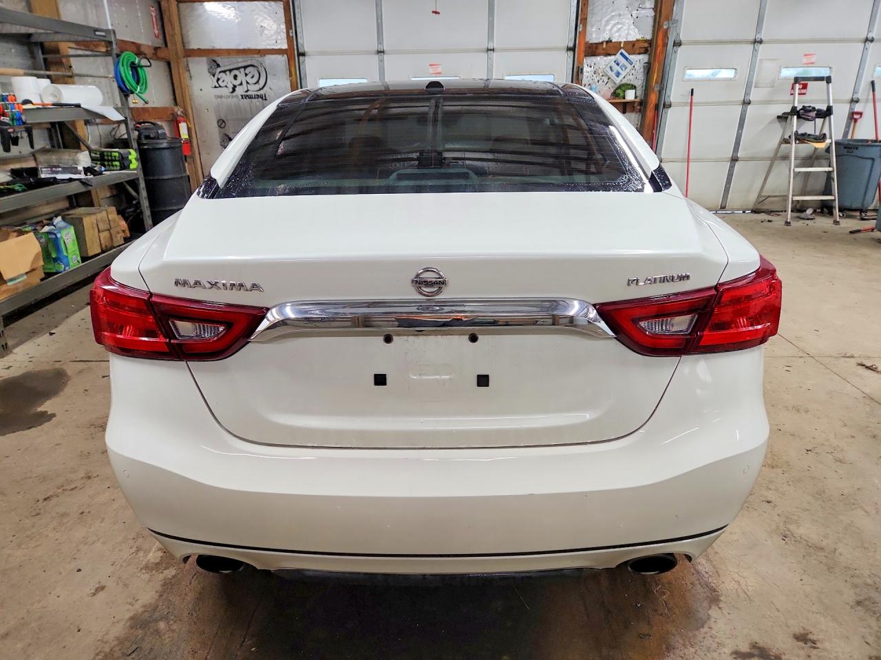Nissan Maxima Platinum