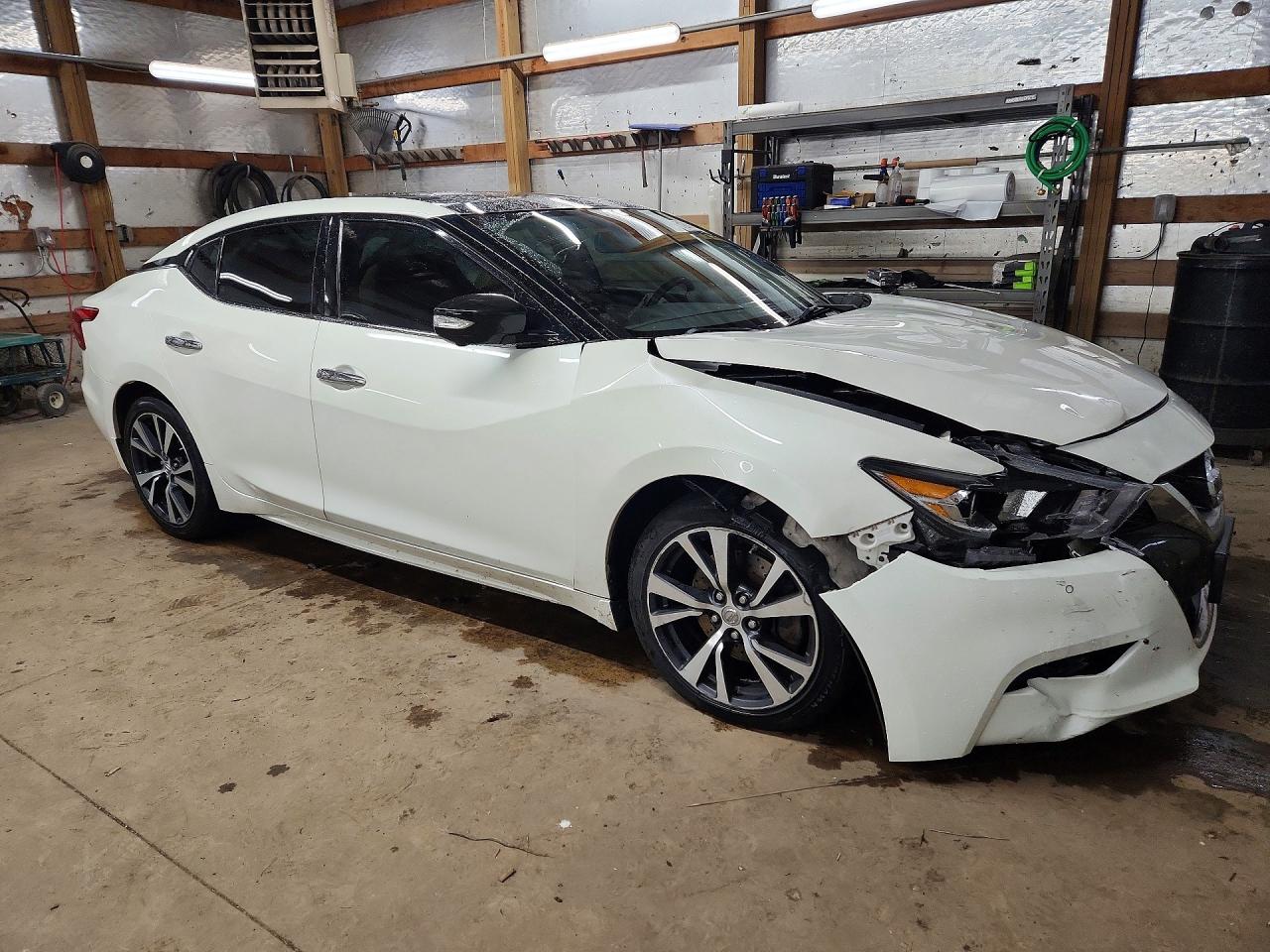 Nissan Maxima Platinum