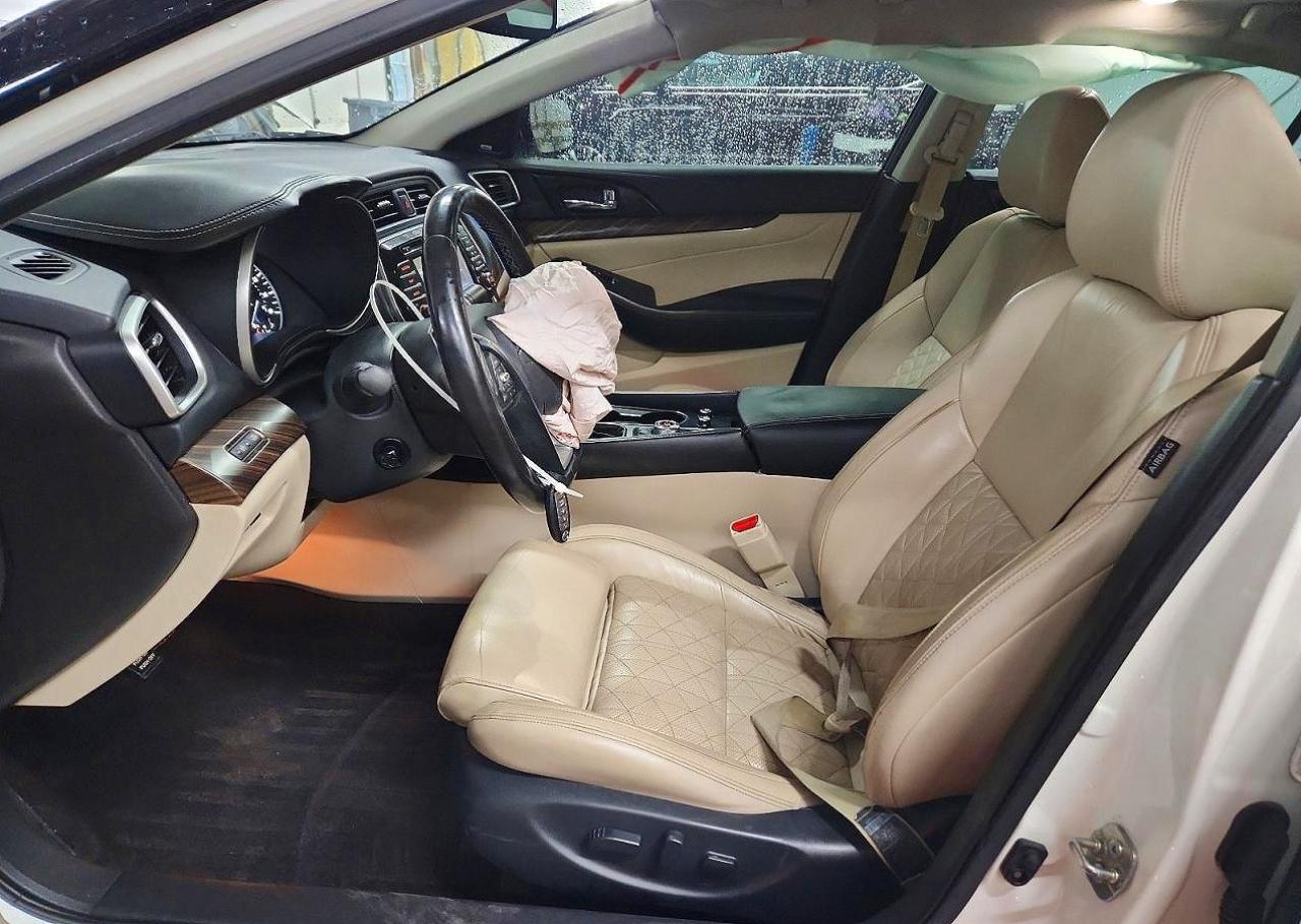 Nissan Maxima Platinum