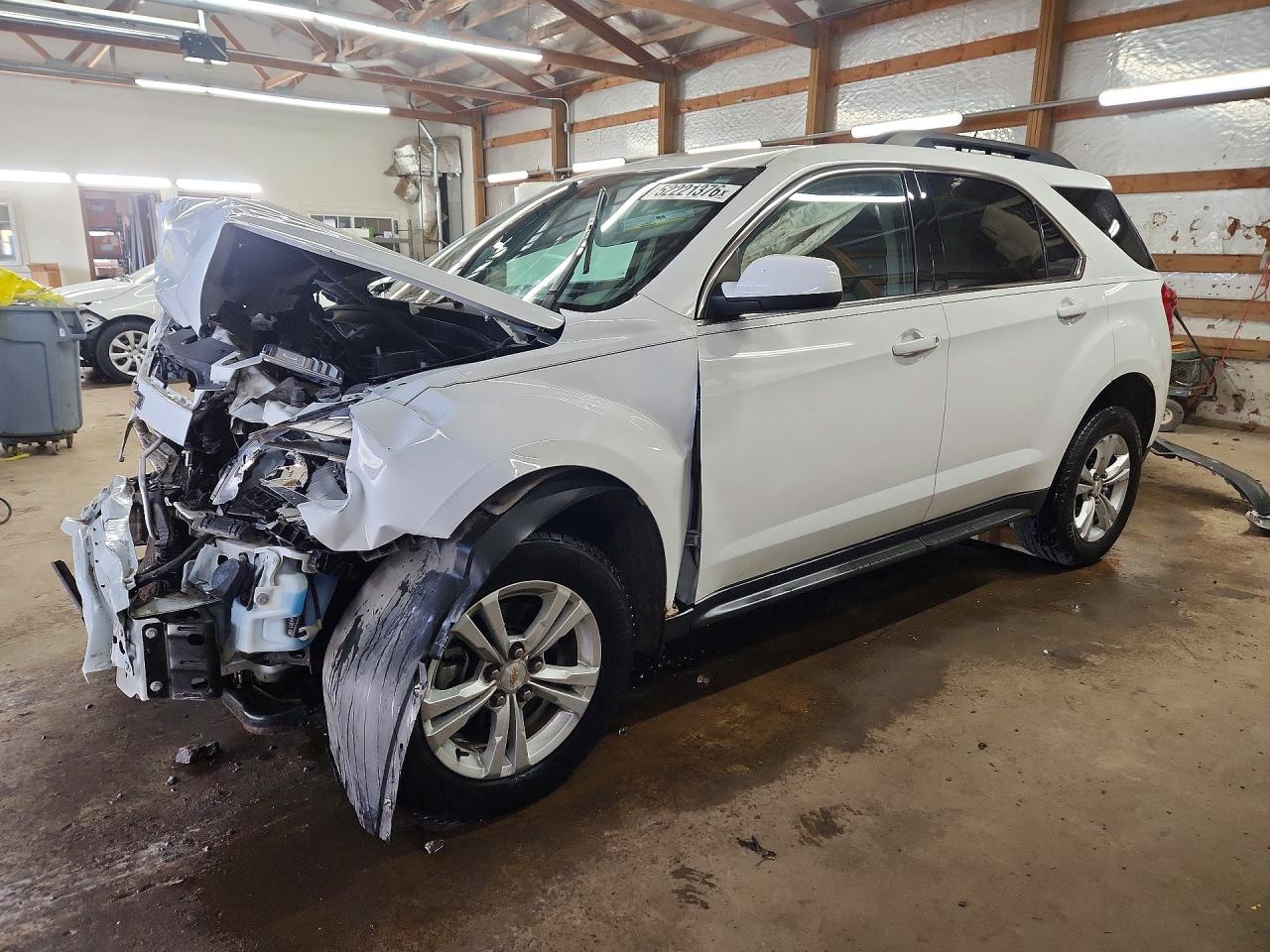Salvage Chevrolet Equinox Image