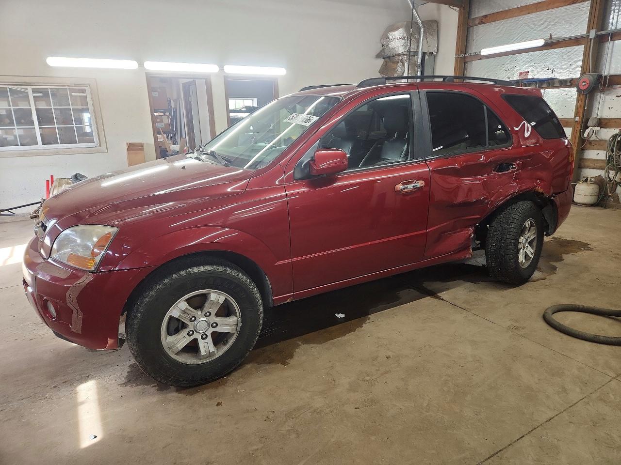 Salvage Kia Sorento Image