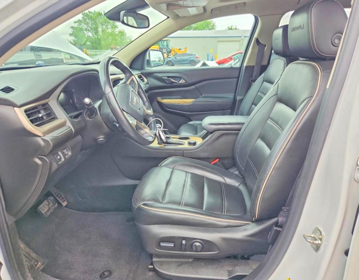 GMC Acadia Denali