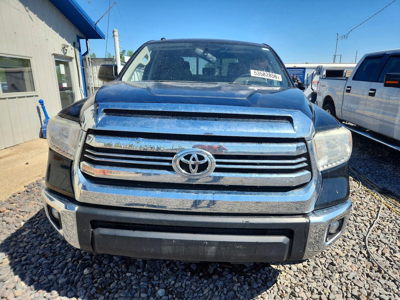 Toyota Tundra Sr5