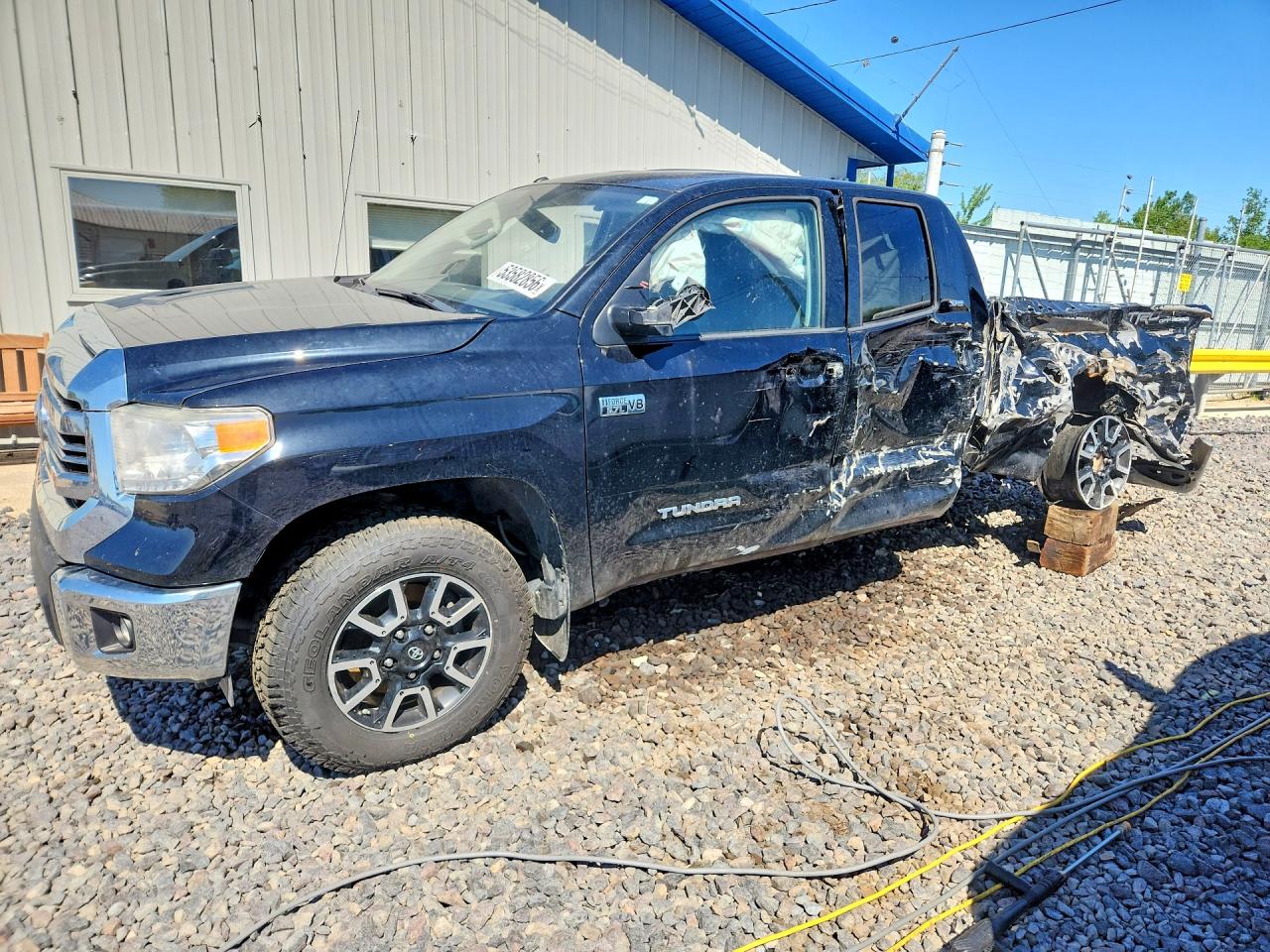 Salvage Toyota Tundra Image