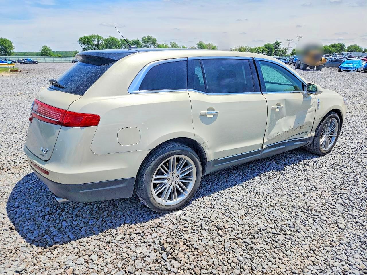 Lincoln MKT