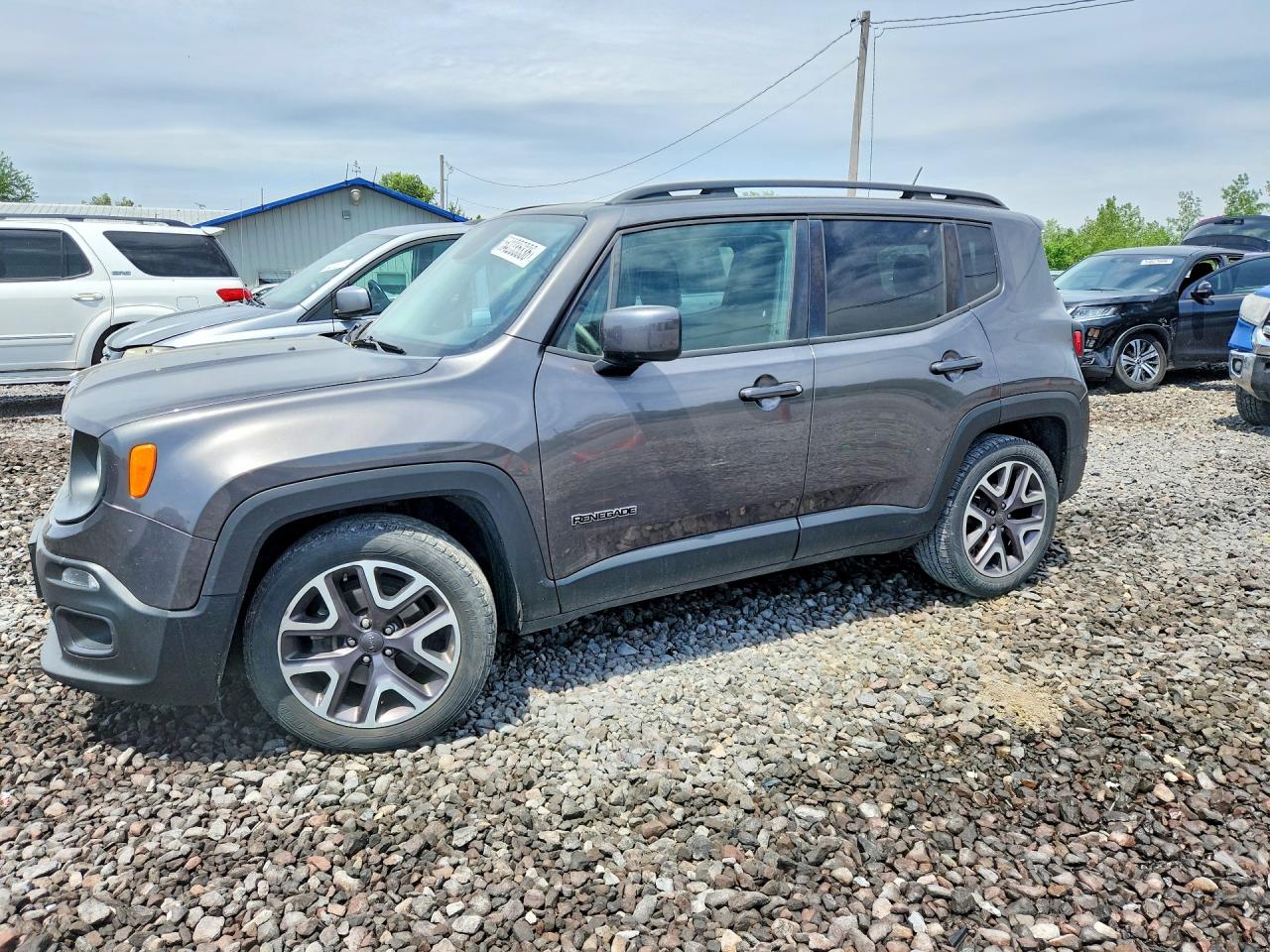 Salvage Jeep Renegade Image