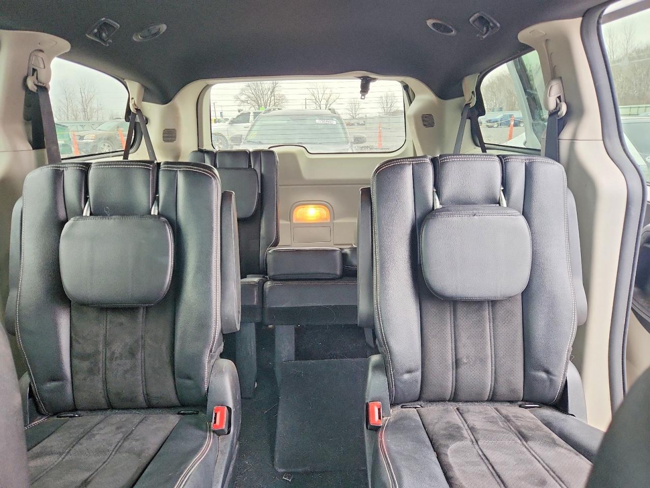 Dodge Caravan Sxt