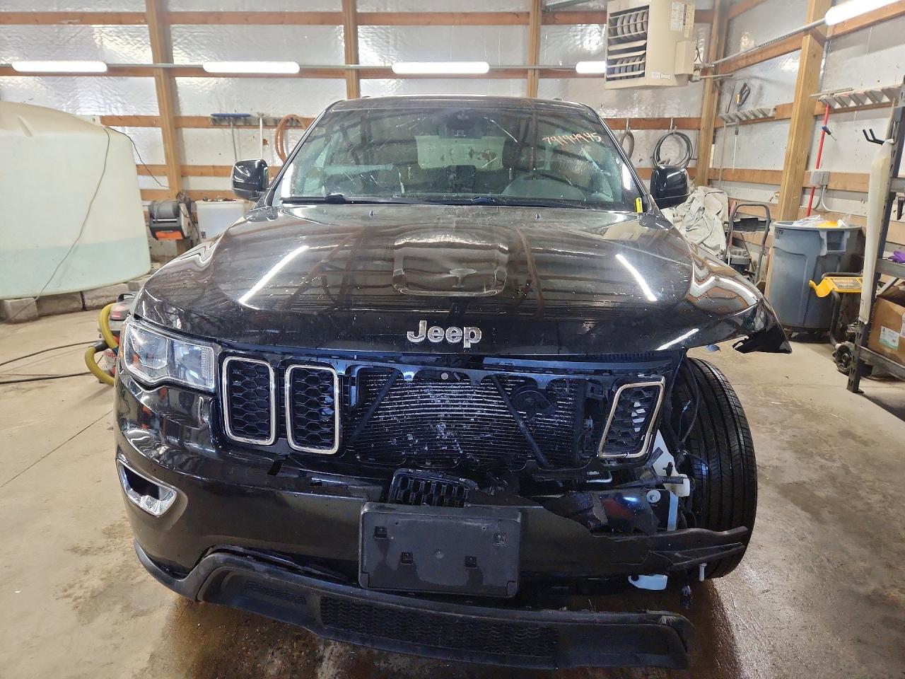 Jeep Grand Cherokee Laredo