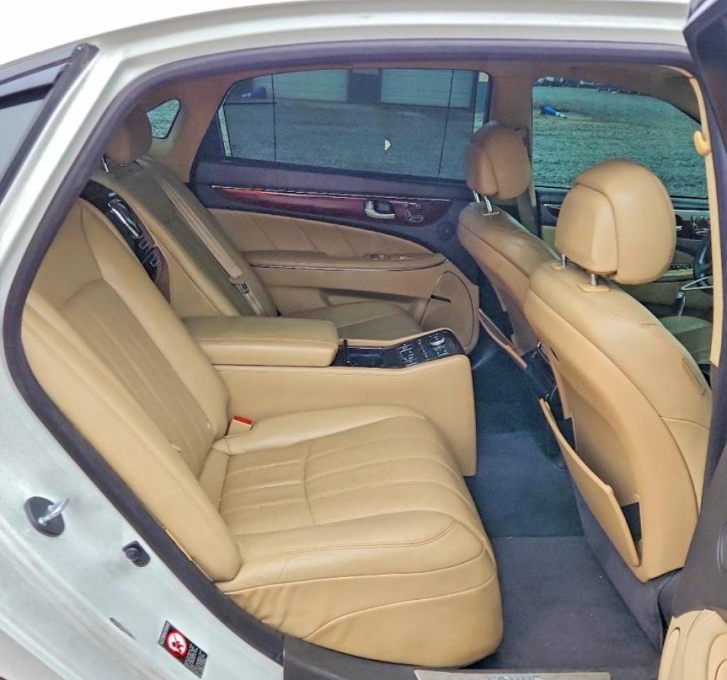 Hyundai Equus Signature