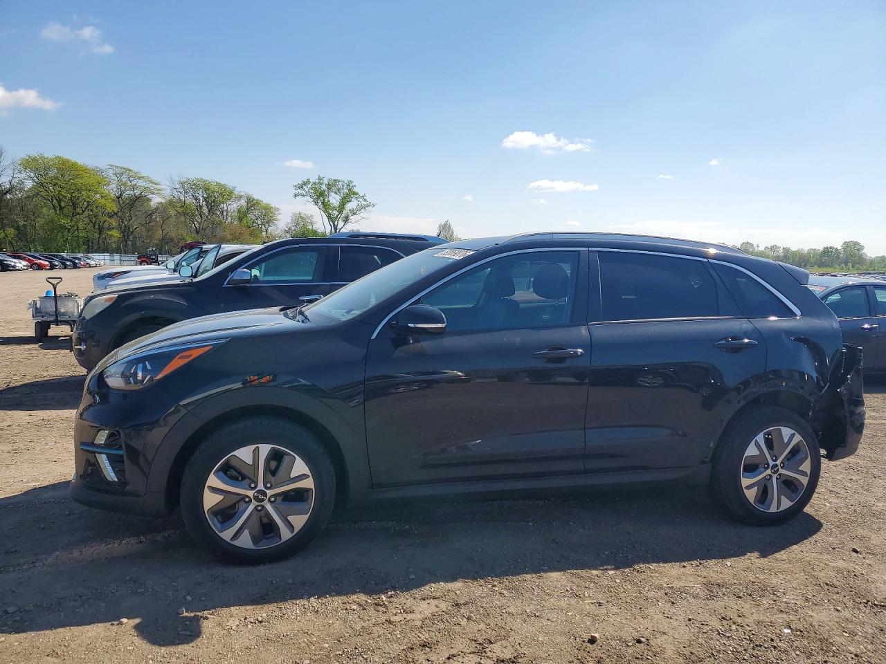 Salvage Kia Niro Image