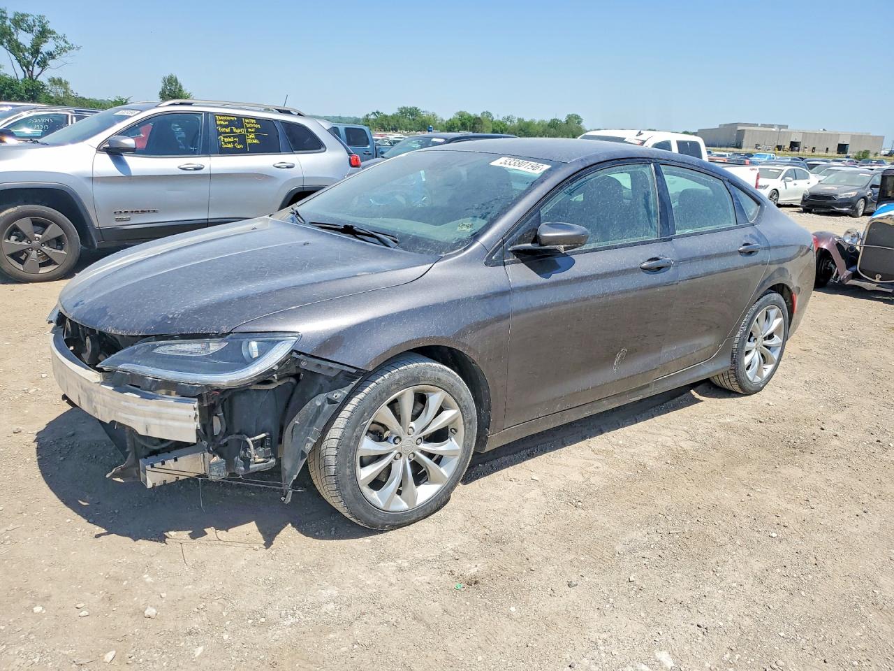 Salvage Chrysler 200 Image
