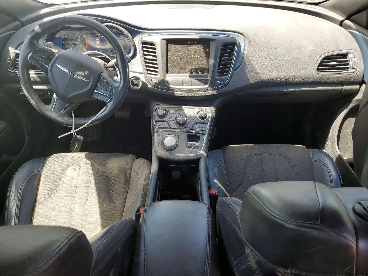 Chrysler 200 S