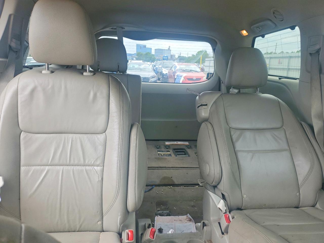 Toyota Sienna Xle Premium 8-passenger
