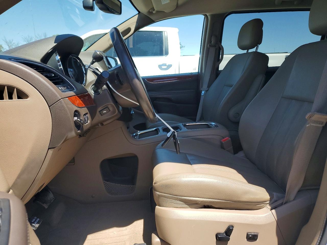 Chrysler Minivan Touring L