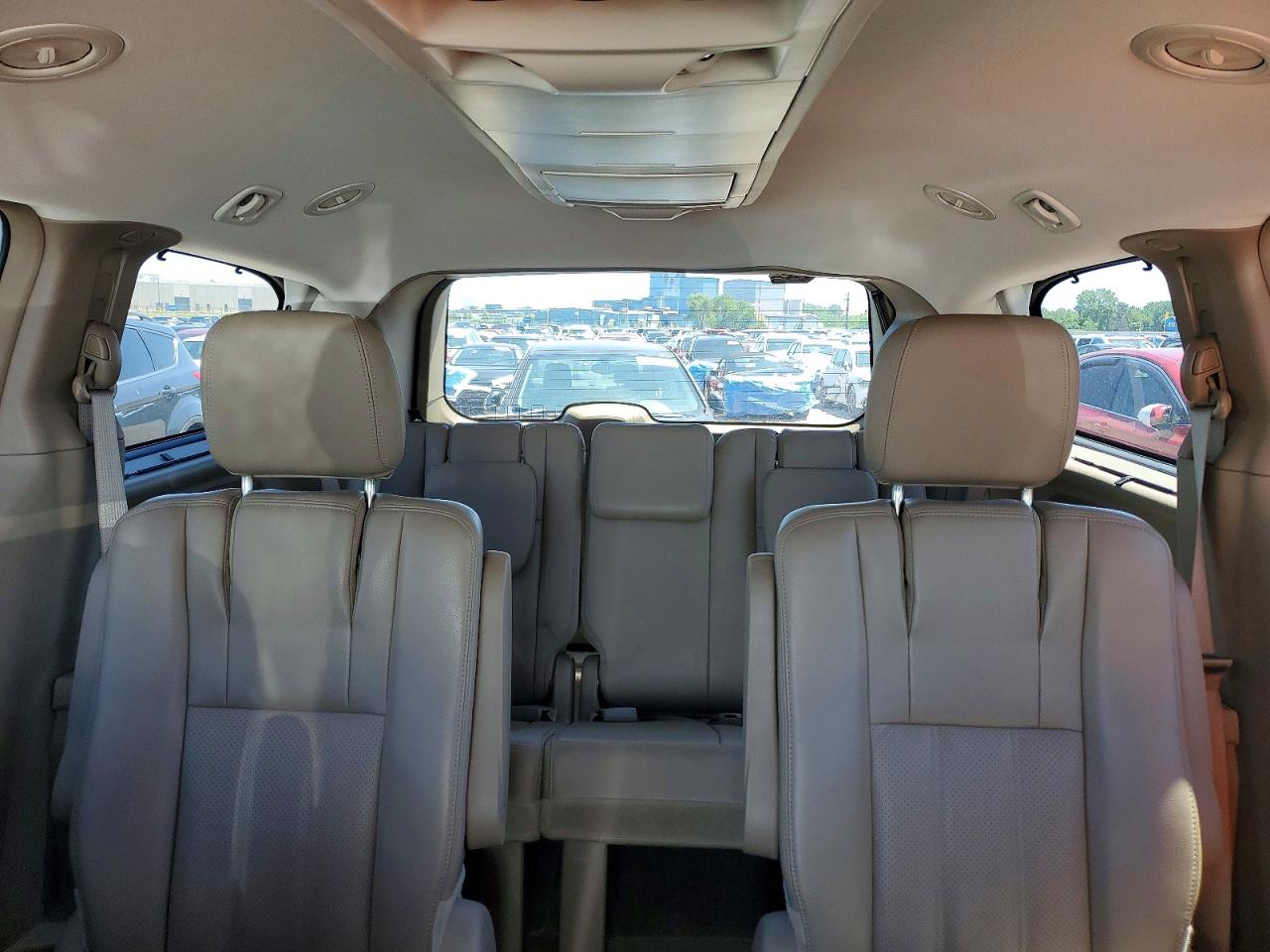 Chrysler Minivan Touring L