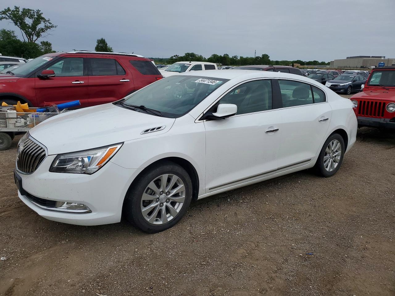 Salvage Buick LaCrosse Image